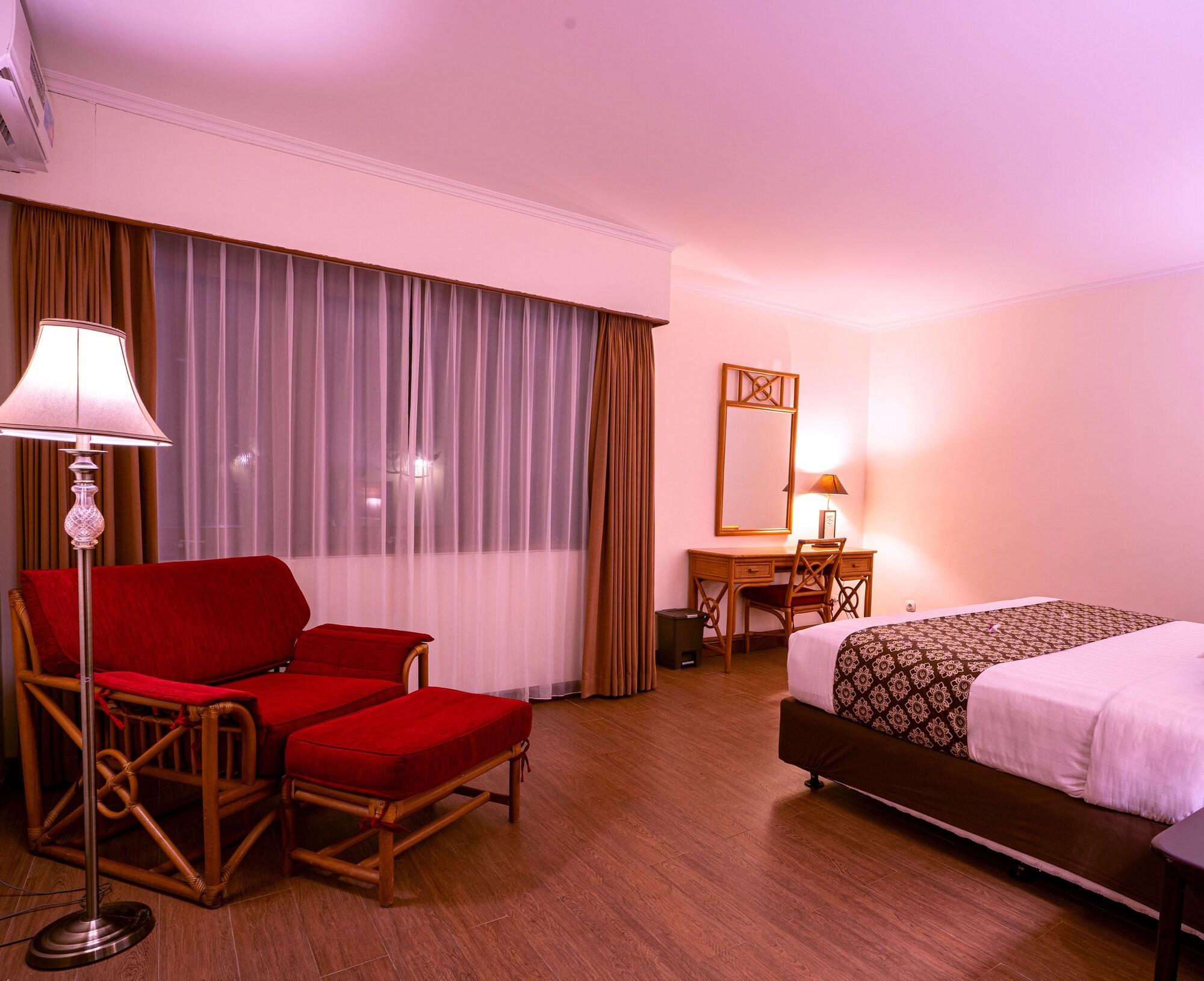Plagoo Holiday Hotel Nusa Dua  Exteriör bild
