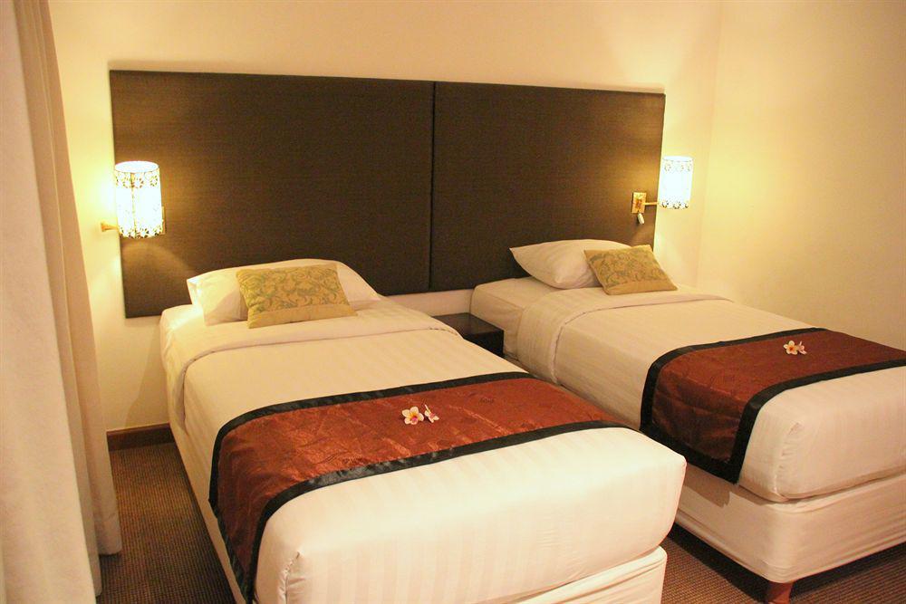 Plagoo Holiday Hotel Nusa Dua  Exteriör bild